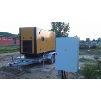 Дизель-генератор Caterpillar мобильного исполнения мощностью 150 кВА для резервного электроснабжения фермерского хозяйства