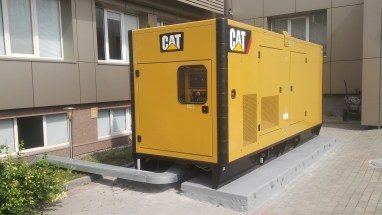 Дизель-генератор Caterpillar (США) для резервного електропостачання бізнес-центра в м. Київ
