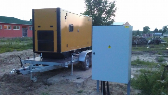 Дизель-генератор Caterpillar 150 кВА мобільного виконання для резервного електропостачання фермерского хазяйства
